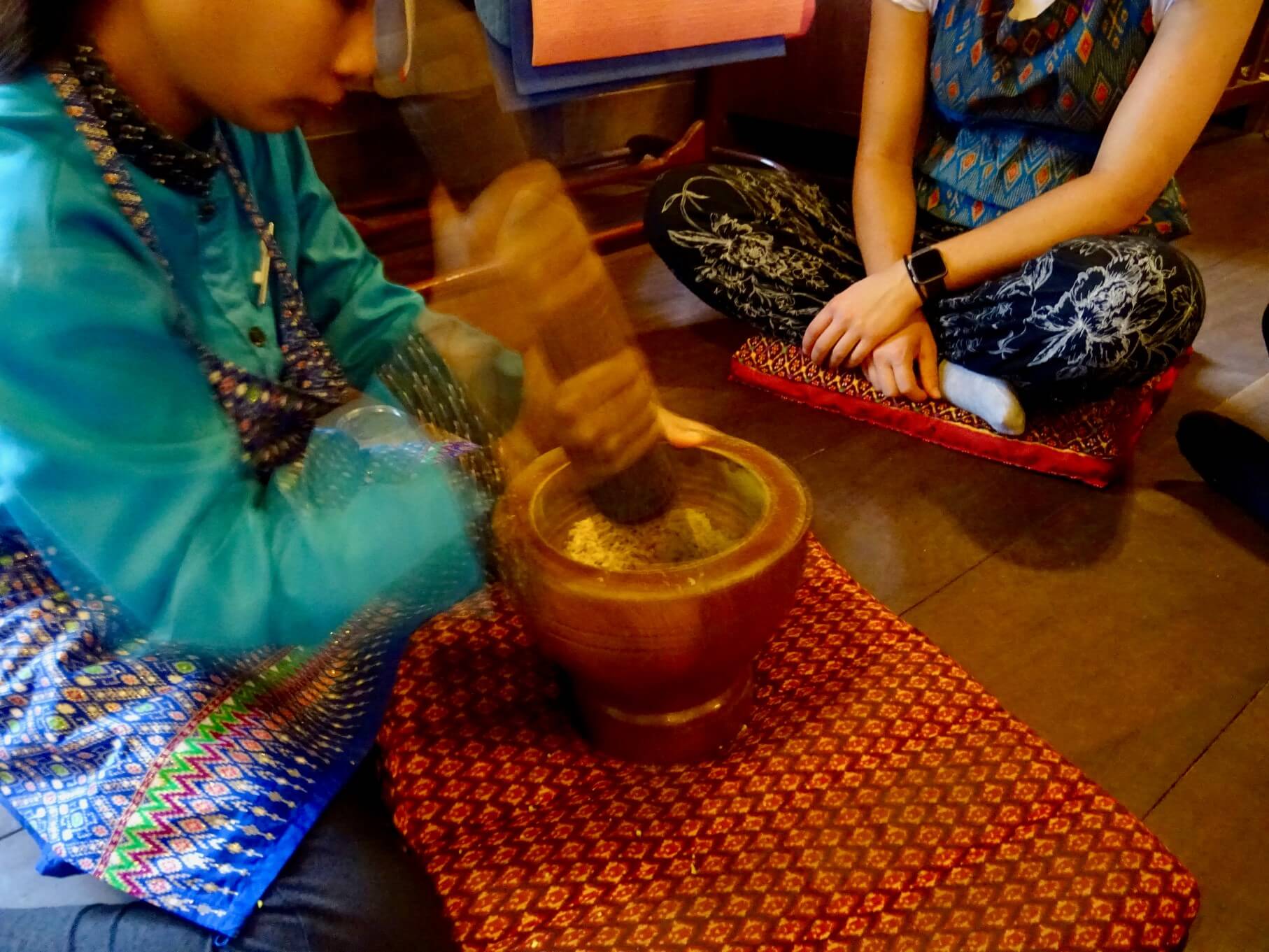 Kroeung paste cooking class at the peace cafe