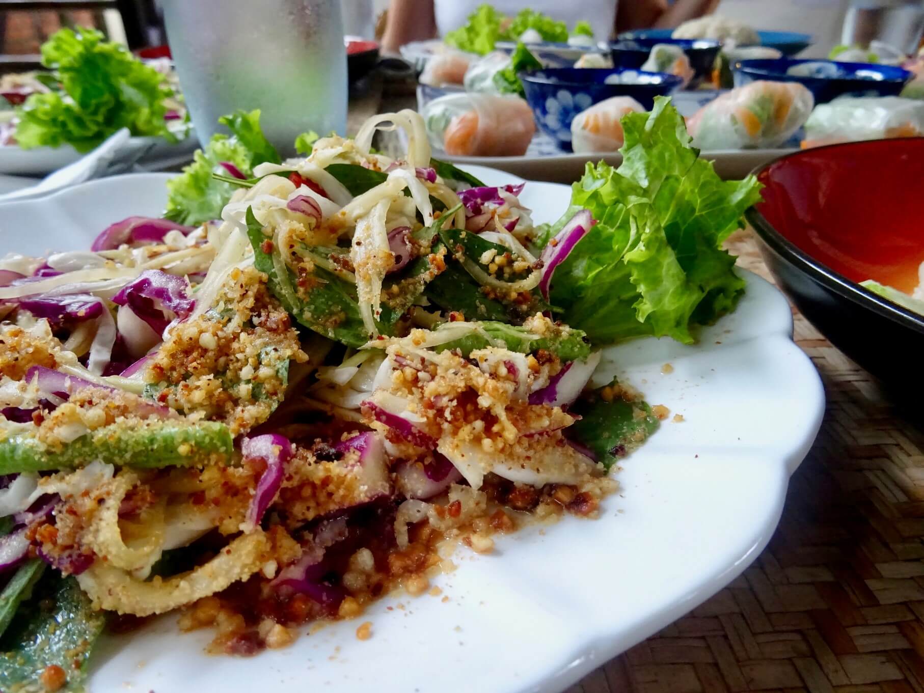 green papaya salad cooking class at the peace cafe